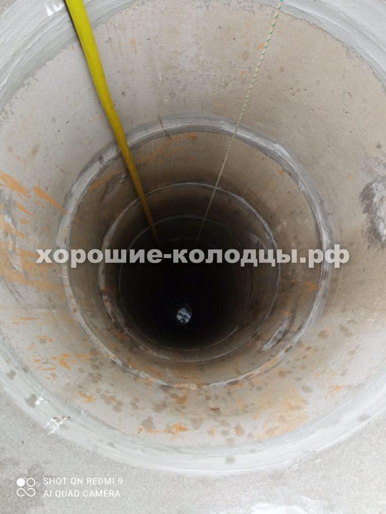 Чистка колодца на воду 18 колец в д. Брикет, Рузский р-н, Подмосковье.