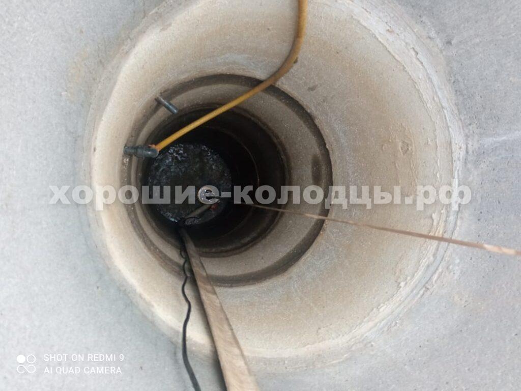 Чистка колодца на воду 6 колец в д. Шишкино, Волоколамский р-н, Подмосковье.