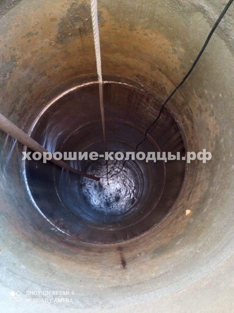 Чистка колодца на воду 8 колец в СНТ  Электромонтажник, Волоколамский р-н, Подмосковье.