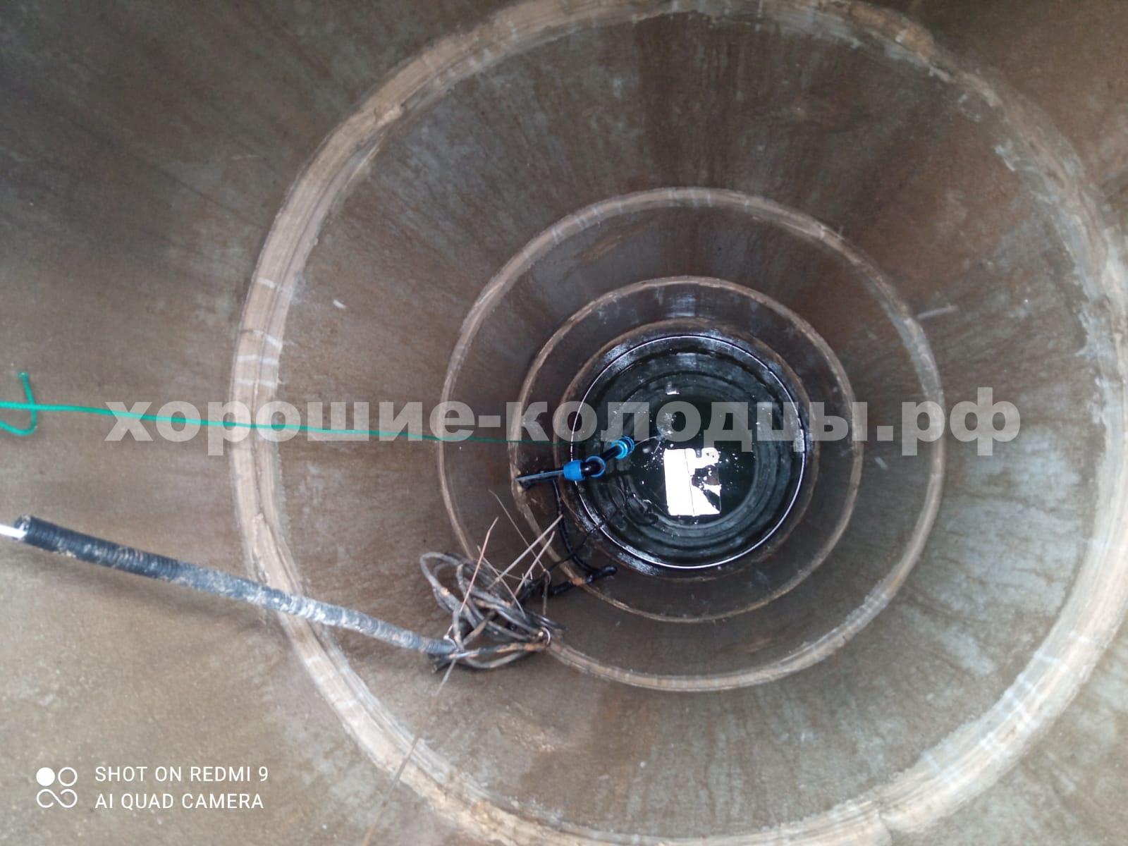 Чистка колодца на воду 8 колец в СНТ Высота, Волоколамский р-н, Подмосковье.